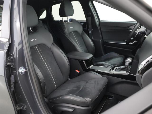 KIA CEE D Ceed 1.5 T-GDi GT-Line | Panoramadak | Stoel/Stuurwielverwarming | Navigatie | Parkeercamera | Climate control