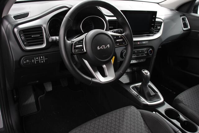 KIA CEE D Ceed 1.0 T-GDi Comfort Navigatie Apple Carplay/ Android Auto Camera DAB Airco Stoelverwarming Cruise Control