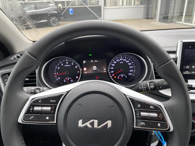 KIA CEE D Ceed SW 1.0 T-GDi DynamicPlusLine | Stoel/Stuurwielverwarming | Keyless Go | Elektr. Achterklep | Navigatie | Cruise control adaptief |