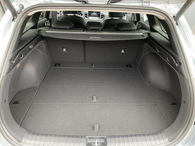 KIA CEE D Ceed SW 1.5 T-GDi DynamicLine Kia Ceed SW 1.5 T-GDi DynamicPlusLine VOORRAAD ACTIE