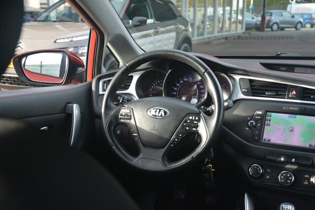 KIA CEE D cee'd Sportswagon 1.6 GDI First Edition | Navigatie | Camera | Airco | Cruise-control | NL auto!! |