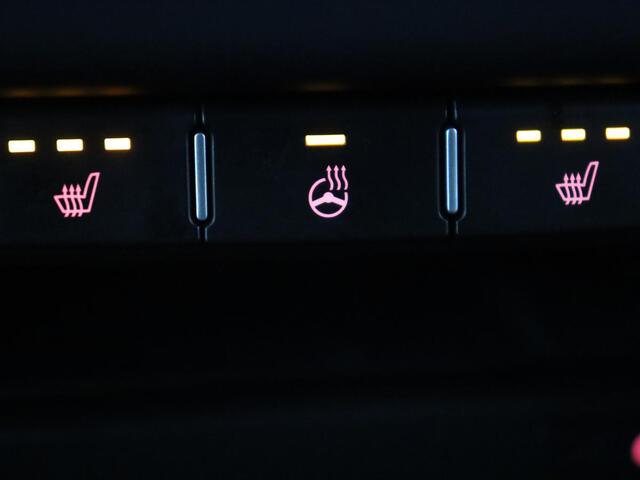 KIA CEE D Ceed 1.0 T-GDi DynamicPlusLine | Stoel & stuurverwarming | Trekhaak | Adaptive cruise | Camera | Carplay | Half leder | Navigatie | Keyless | Full LED | Climate control | Parkeerhulp