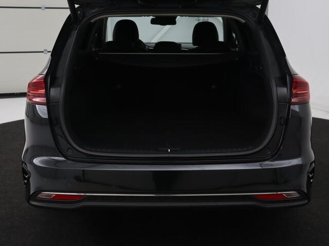 KIA CEE D Ceed 1.0 T-GDi DynamicPlusLine | Stoel & stuurverwarming | Trekhaak | Adaptive cruise | Camera | Carplay | Half leder | Navigatie | Keyless | Full LED | Climate control | Parkeerhulp