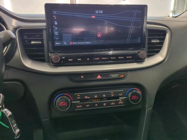 KIA CEE D Ceed Sportswagon 1.5 T-GDi DynamicLine 1e Eigenaar | NL-Auto | Volledig Onderh | BTW | Camera | Ad Cruise | Multimedia | Carplay | Climate | Hill-Hold | Navi | Full Led | Start/Stop