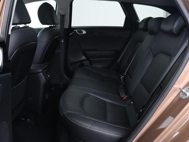 KIA CEE D Ceed 1.6 GDI PHEV ExecutiveLine | Panoramadak | Stoelventilatie | Leder | Adaptive cruise | Camera | Carplay | Keyless | Achterbankverwarming | Navigatie | Full LED | Stuurverwarming | Memory | Plug In