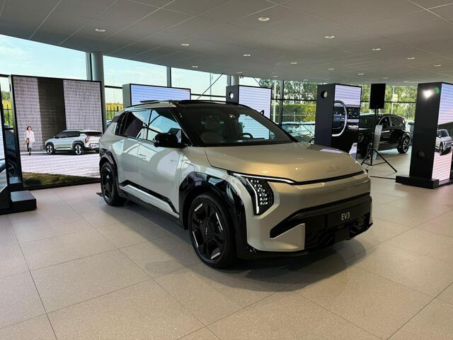 KIA EV3 Plus 58.3 kWh Tijdelijk Kia Subsidie ¤2950,- Bij Aanschaf | Private Lease vanaf ¤398 | Nu te bestellen | Geen BPM