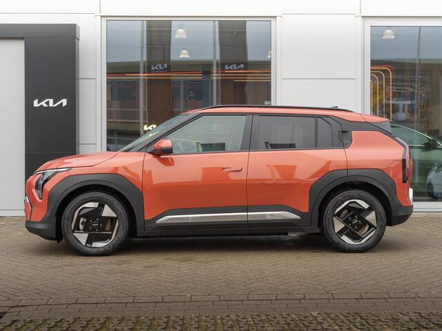 KIA EV3 Plus 81.4 kWh | Navigatie | Stoel en stuurverwarming | PDC voor en achter |