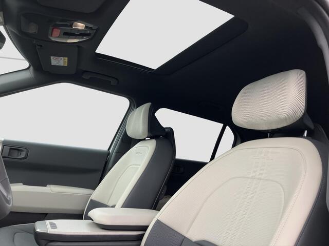 KIA EV3 GT-Line 81.4 kWh | NIEUWE AUTO | READY2GO! | Navigatie | Leder | Matt Silver |