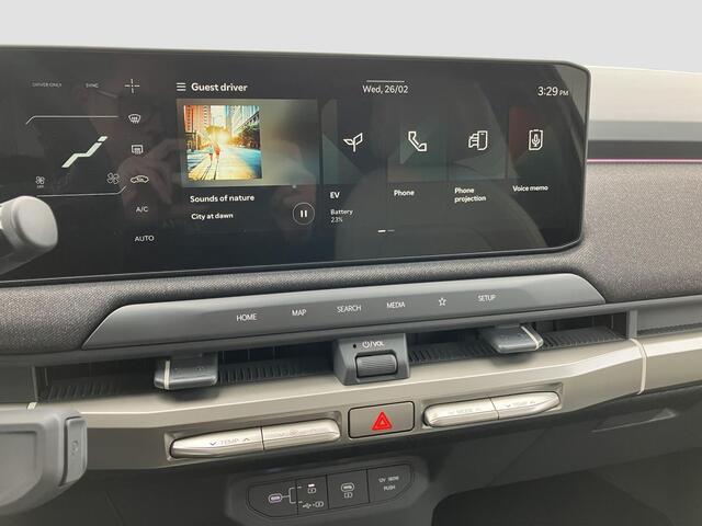 KIA EV3 GT-Line 81.4 kWh | NIEUWE AUTO | READY2GO! | Navigatie | Leder | Matt Silver |