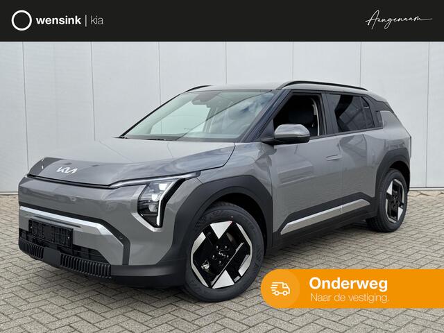 KIA EV3 Plus 58.3 kWh | Tijdelijk Kia inruilpremie ¤ 3000,- Bij Aanschaf | Parkeersensoren Voor + Achter | Camera | Adaptive Cruise | Keyless | DAB+ | Apple Carplay/ Android Auto