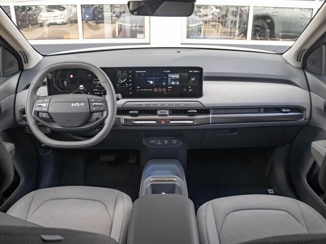 KIA EV3 Plus 58.3 kWh | Uit voorraad leverbaar | Digital key | Rijk uitgerust!