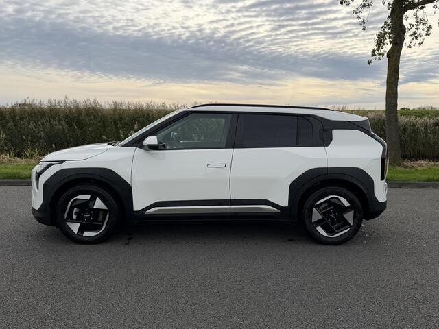 KIA EV3 Plus 81.4 kWh | Trekhaak | Camera | LED | Navigatie | Apple CarPlay/Android Auto | Rijbaanassistentie | Adaptieve Cruise Control | Smart-Key |