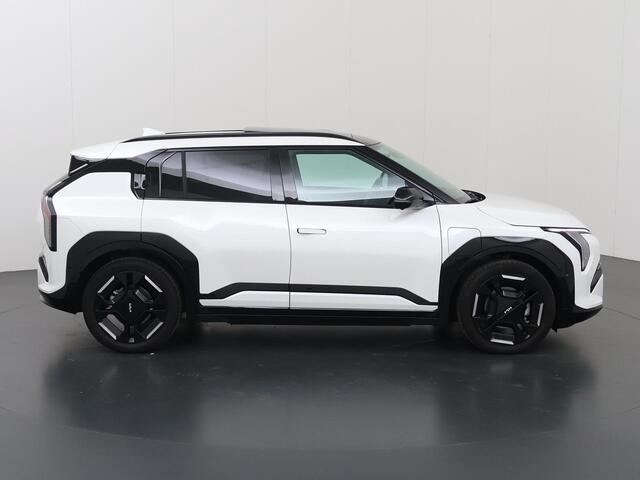 KIA EV3 GT-PlusLine 81.4 kWh | SOH 99% | Trekhaak | Panoramadak | Parkeercamera 360° | Head-Up | Stoel/Stuurverwarming |