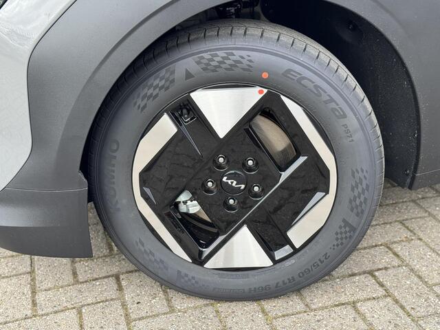 KIA EV3 Plus 58.3 kWh | Privacy Glass | Adaptive Cruise | Stoel- en stuurwielverwarming | Dodehoekassistentie |