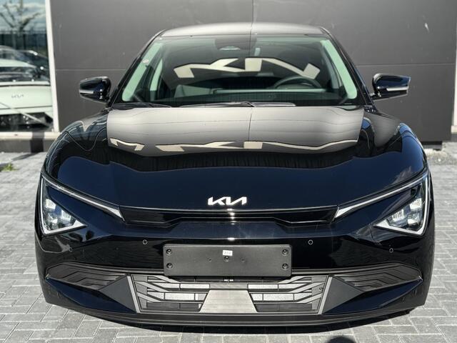 KIA EV6 Light Edition 63 kWh Lease vanaf ¤599,- p/m! | VOORRAAD ACTIE | Camera | Keyless | Stoelverwarming