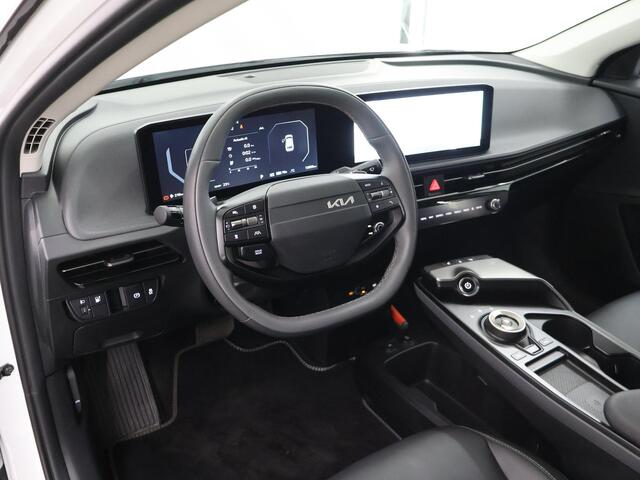 KIA EV6 Light Edition 63 kWh | Trekhaak | Stoel/Stuurwielverwarming | Navigatie | Parkeercamera | Climate Control |