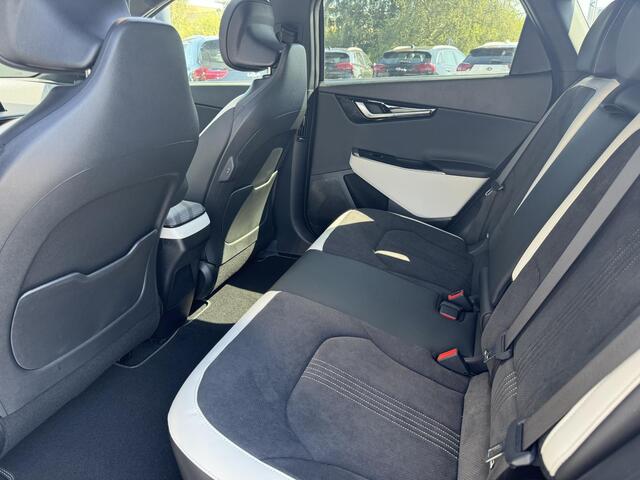 KIA EV6 GT-Line AWD 77.4 kWh | 360 Camera | Stoel- en stuurwielverwarming | Stoelventilatie | Elektrisch Panoramadak | 20 inch