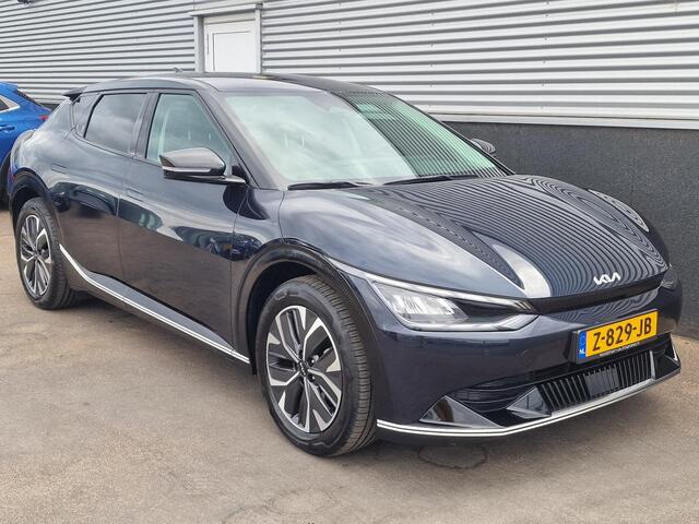 KIA EV6 Plus 77.4 kWh Trekhaak, BTW-auto! 1e eign. NL-auto! SOH 100%, Navigatie, Stoelkoeling, Stoelverwarming, Stuurwiel verwarmd, Dodehoekdetectie, Leder, LED, Elek. bestuurdersstoel