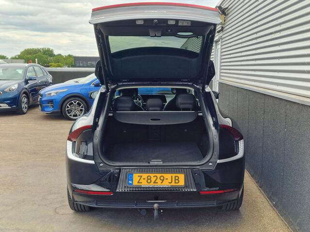 KIA EV6 Plus 77.4 kWh Trekhaak, BTW-auto! 1e eign. NL-auto! SOH 100%, Navigatie, Stoelkoeling, Stoelverwarming, Stuurwiel verwarmd, Dodehoekdetectie, Leder, LED, Elek. bestuurdersstoel