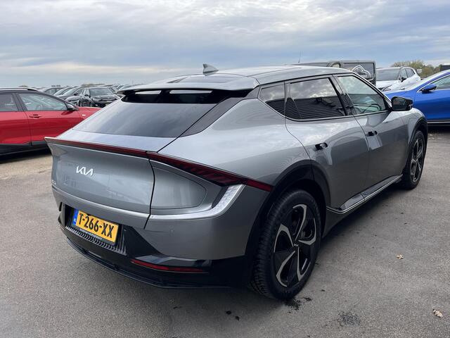 KIA EV6 Plus Advanced 77.4 kWh Schuif/kanteldak, Stoelkoeling, Stoelverwarming, Stuurwiel verwarmd, Seat memory, Dodehoekdetectie, Leder, Premium Sound, NL-auto