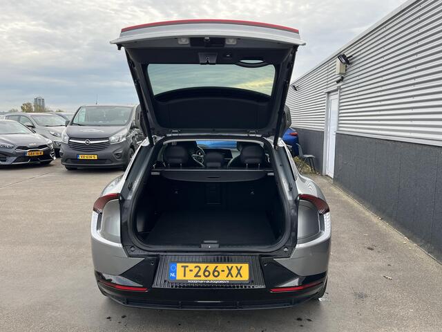 KIA EV6 Plus Advanced 77.4 kWh Schuif/kanteldak, Stoelkoeling, Stoelverwarming, Stuurwiel verwarmd, Seat memory, Dodehoekdetectie, Leder, Premium Sound, NL-auto