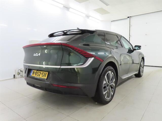 KIA EV6 58 kWh SOH 100% | ADAPTIEVE CRUISECONTROL | NAVIGATIE | VERWARMDE VOORSTOELEN | FULL LED PAKKET | AIRCO / ECC | ACHTERUITRIJCAMERA | PARKEERSENSOREN ACHTER |