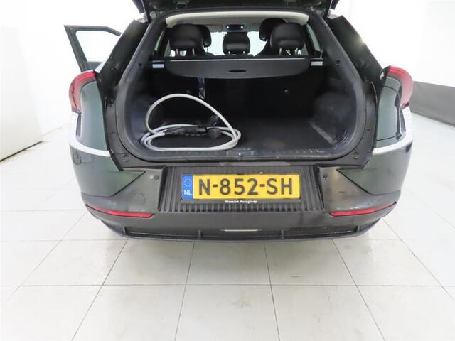 KIA EV6 58 kWh SOH 100% | ADAPTIEVE CRUISECONTROL | NAVIGATIE | VERWARMDE VOORSTOELEN | FULL LED PAKKET | AIRCO / ECC | ACHTERUITRIJCAMERA | PARKEERSENSOREN ACHTER |