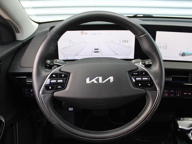KIA EV6 Plus AWD 77.4 kWh | 325 PK | Trekhaak | Stuur-/stoelverwarming + ventilatie | Camera | Cruise adapt. | Elek. stoelverstelling + achterklep | 19" LM |