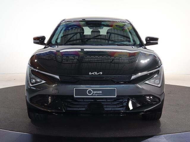 KIA EV6 Plus 84 kWh l | Stoelventilatie | Achteruitrijcamera | Elektrisch verstelbare voorstoelen | Dodehoekassistentie | Stoelverwarming achter |