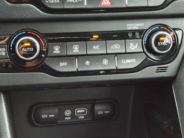 KIA Niro 1.6 GDi Hybrid DynamicLine Navigatie, Climate Control, Cruise Control, Trekhaak, Achteruitrijcamera,