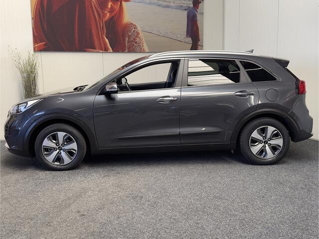 KIA Niro 1.6 GDi Hybrid DynamicLine STOF/LEDER NAVIGATIE ADAPTIVE CRUISE CONTROL CLIMATE CONTROL KEYLESS GO APPLE CARPLAY/ANDROID RIJSTROOKSENSOREN ACHTERUITRIJCAMERA ZEER MOOI !! 3010