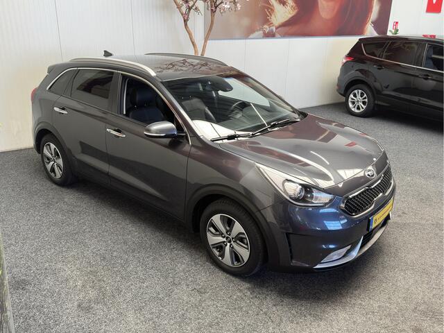 KIA Niro 1.6 GDi Hybrid DynamicLine STOF/LEDER NAVIGATIE ADAPTIVE CRUISE CONTROL CLIMATE CONTROL KEYLESS GO APPLE CARPLAY/ANDROID RIJSTROOKSENSOREN ACHTERUITRIJCAMERA ZEER MOOI !! 3010