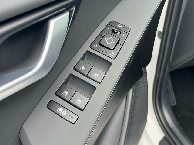 KIA Niro 1.6 GDi Hybrid DynamicPlusLine Stoel/ Stuurwiel Verwarming + Panodak + Camera + Navi