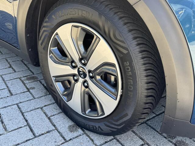 KIA Niro 1.6 GDi Hybrid DynamicLine All season|Nav