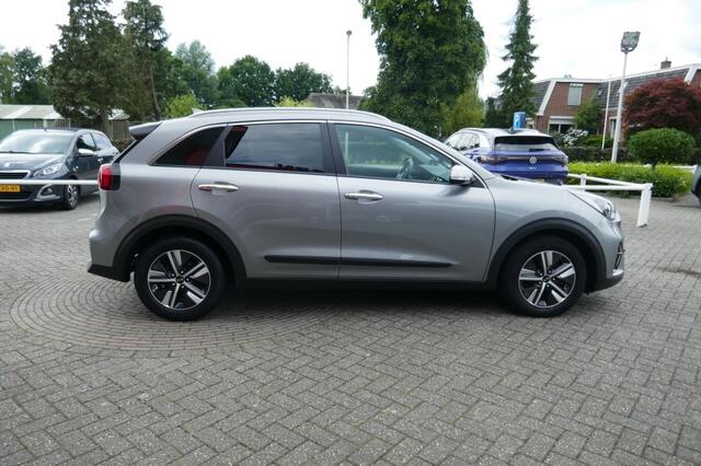 KIA Niro 1.6 GDI H. DYNAMIC LINE CAMERA/NAVIGATIE/ADAPT.CRUISE/NW MODEL