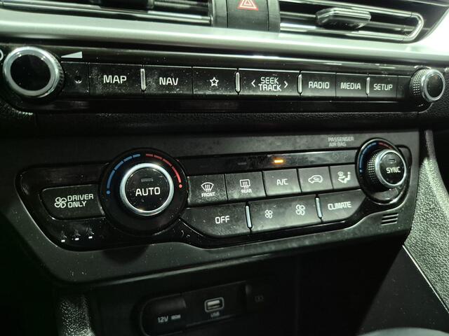 KIA Niro 1.6 GDi Hybrid DynamicLine Nieuwe model Niro , Super prijs, erg compleet !