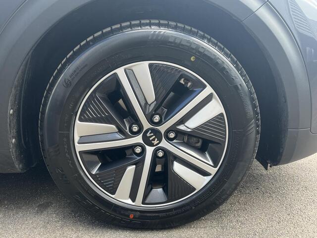 KIA Niro 1.6 GDi Hybrid DynamicLine Trekhaak, FACELIFT! Navigatie, Dealeronderhouden, NL-auto, Achteruitrijcamera, Adaptieve cruise control, Parkeersensoren