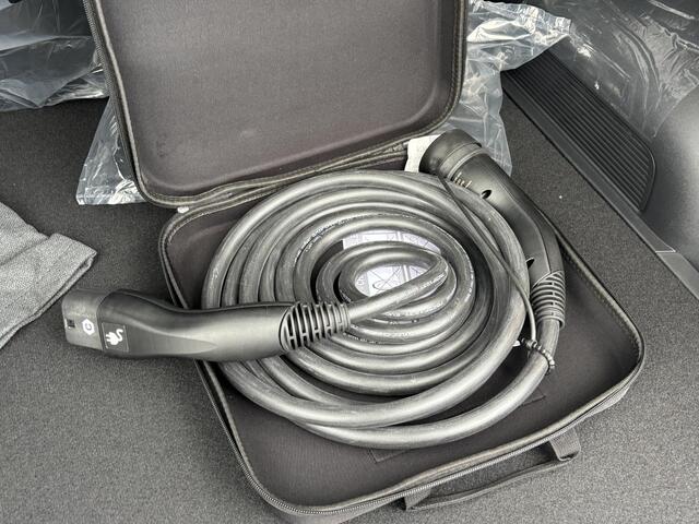 KIA Niro AIR VAN: 43.990,- VOOR: 35.877,- UW HERFSTVOORDEEL: 2.023,- | BETREFT NIEUWE AUTO | VOLLEDIGE KIA GARANTIE VAN TOEPASSING