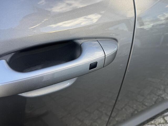 KIA Niro 1.6 GDi Hybrid DynamicLine | Eerste Eigenaar | Trekhaak | Apple Carplay/Android Auto | Adaptieve Cruise Control | Enz...