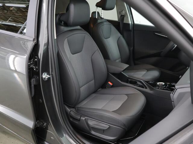 KIA Niro 1.6 GDi PHEV DynamicPlusLine Edition | 18" lichtmetalen velgen | Elektrisch verstelbare bestuurdersstoel | Stoel/Stuurwielverwarming | LED Koplampen | Elektrisch bedienbare achterklep |