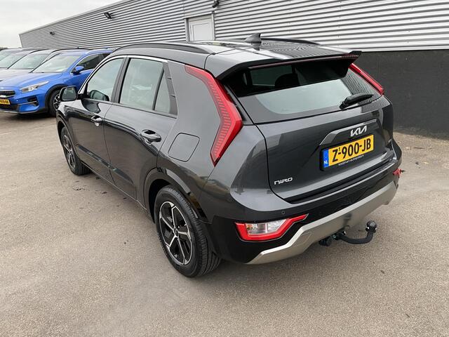 KIA Niro 1.6 GDi Hybrid DynamicLine Trekhaak 13-polig, navigatie Apple CarPlay/Android Auto, parkeersensoren voor & achter, achteruitrij camera