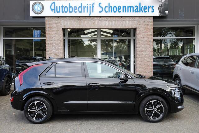 KIA Niro 1.6 GDi PHEV DynamicPlusLine TREKHAAK LEER CARPLAY CAMERA HUD MEMORY PANO STOELVENTILATIE 4XSTOEL/STUURVERW. ADAPTIVE-CRUISE CLIMA NAVI 2XPDC LMV