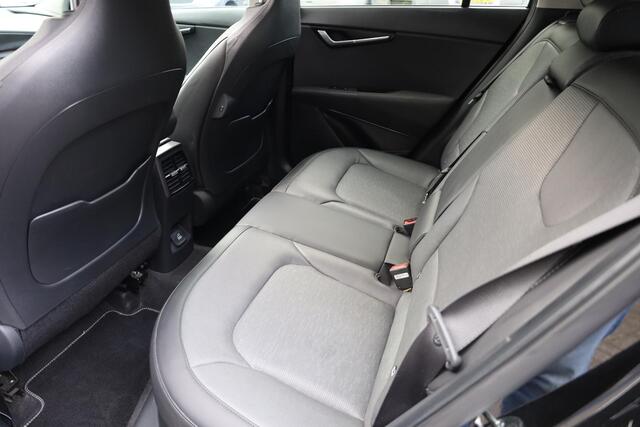 KIA Niro 1.6 GDi PHEV DynamicPlusLine TREKHAAK LEER CARPLAY CAMERA HUD MEMORY PANO STOELVENTILATIE 4XSTOEL/STUURVERW. ADAPTIVE-CRUISE CLIMA NAVI 2XPDC LMV