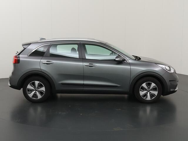 KIA Niro 1.6 GDi Hybrid DynamicLine | Navigatiesysteem | Parkeercamera | Stoelverwarming | Cruise Control |