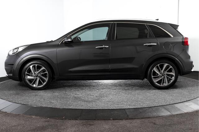 KIA Niro 1.6 GDi Hybrid 105 PK ExecutiveLine - Automaat | Adapt. Cruise | Stuur-+stoelverw. + Ventilatie | Elek. Stoel | PDC | Camera | NAV + App. Connect | ECC | Afn. Trekhaak | LM 18" |