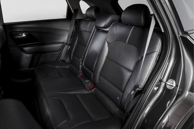 KIA Niro 1.6 GDi Hybrid 105 PK ExecutiveLine - Automaat | Adapt. Cruise | Stuur-+stoelverw. + Ventilatie | Elek. Stoel | PDC | Camera | NAV + App. Connect | ECC | Afn. Trekhaak | LM 18" |