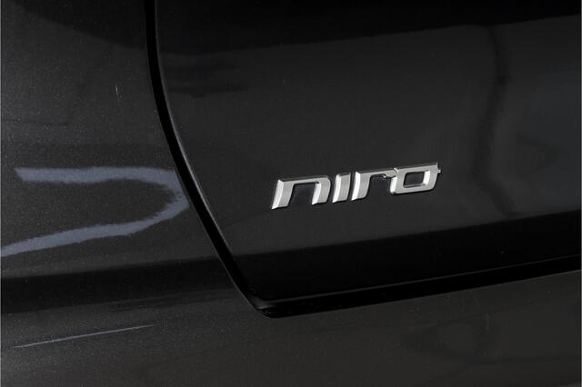 KIA Niro 1.6 GDi Hybrid 105 PK ExecutiveLine - Automaat | Adapt. Cruise | Stuur-+stoelverw. + Ventilatie | Elek. Stoel | PDC | Camera | NAV + App. Connect | ECC | Afn. Trekhaak | LM 18" |