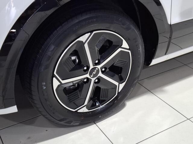 KIA Niro 1.6 GDi Hybrid DynamicLine Trekhaak, Apple Carplay/Android Auto, Navigatie, Camera.