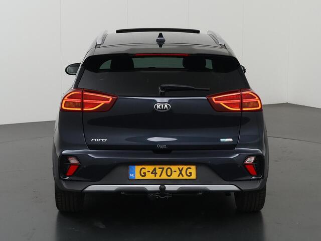 KIA Niro 1.6 GDi Hybrid ExecutiveLine | Trekhaak | Panoramadak | Lederen Bekleding | JBL Audio | Dodehoekdetectie | Stoel/Stuurwielverwarming | Stoelventilatie | Elektrisch bedienbare bestuurdersstoel met geheugenfunctie