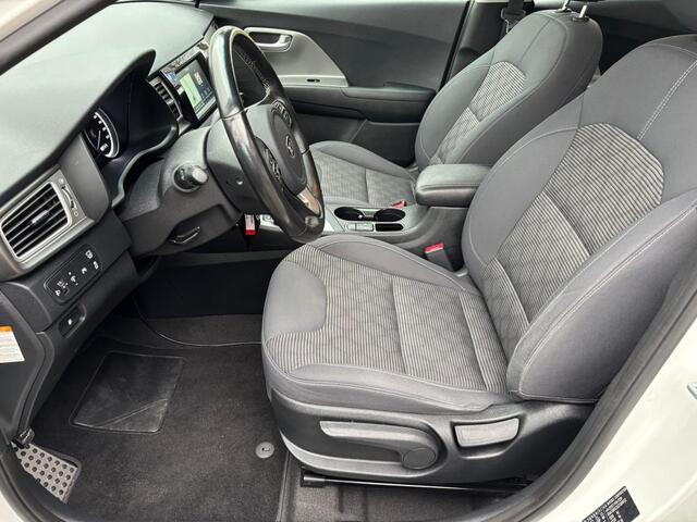 KIA Niro 1.6 GDi Hybrid BusinessLine,Navi,Trekhaak,1 jaar garantie